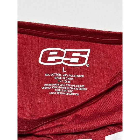 University of WISCONSIN Badgers T Shirt Adult XL Red SS Cotton Poly Blend E5 NEW - Picture 3 of 9